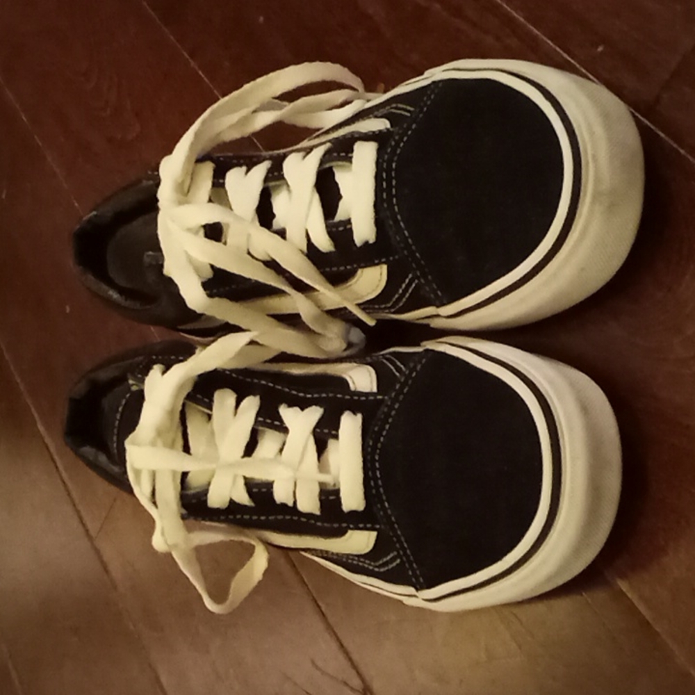 Vans classic low top sneaker
